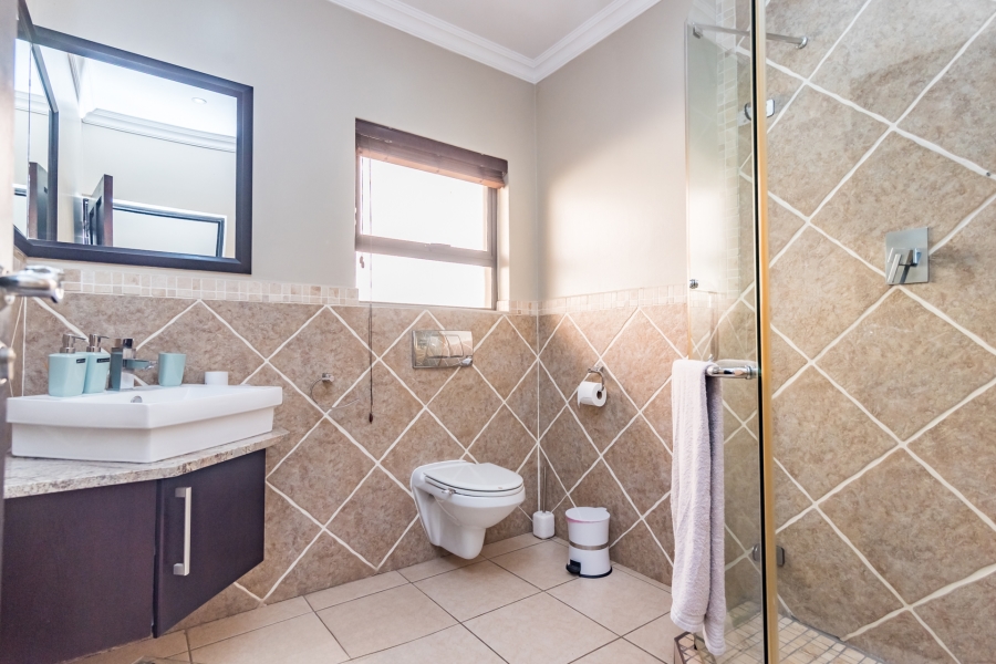 4 Bedroom Property for Sale in Club Milos Estate Free State